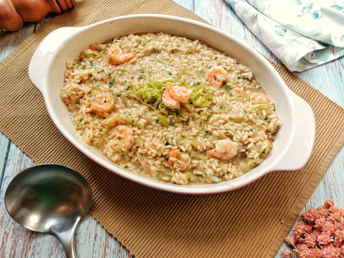 Risoto de camarão e alho-poró