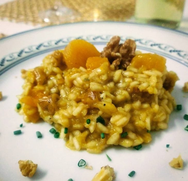 Risoto de damasco e nozes