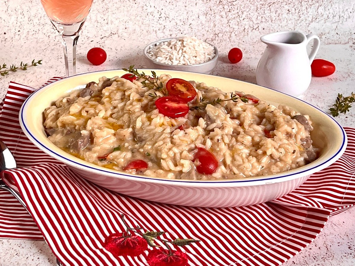 Risoto de filé mignon com pupunha e tomate-cereja