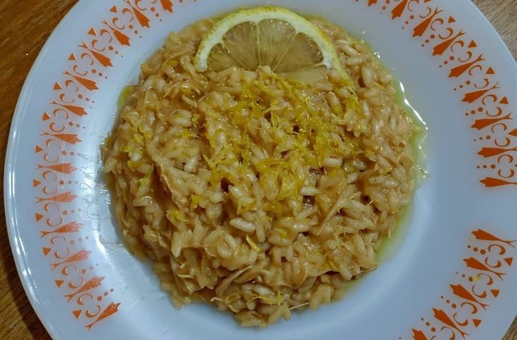 Risoto de frango com gengibre