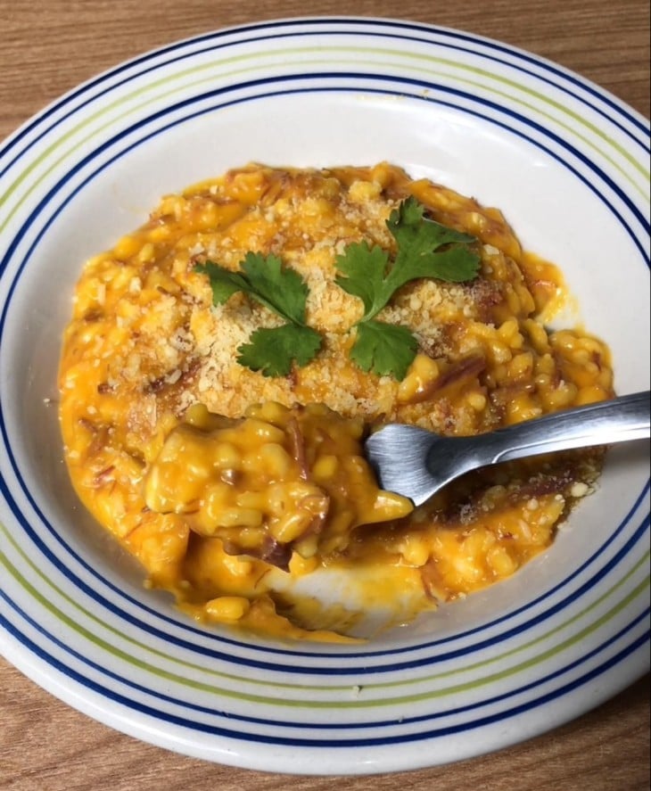 Risoto de jerimum com charque e queijo coalho