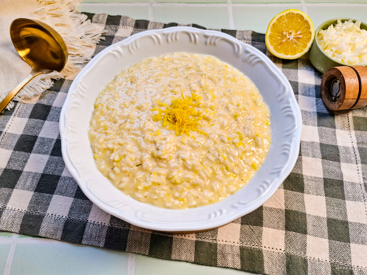 Risoto de limão-siciliano com alho-poró