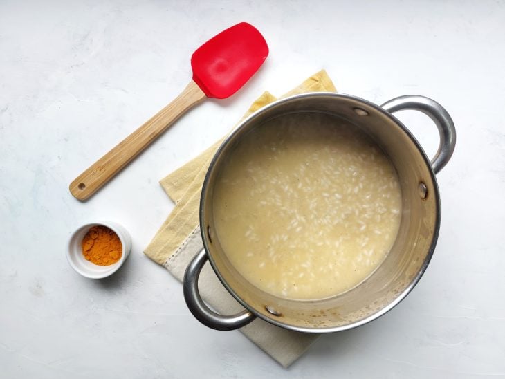 Arroz com um pouco menos de água.