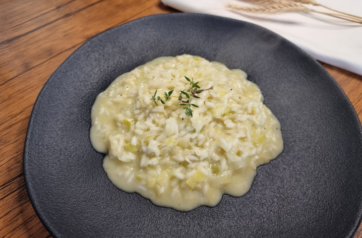 Risoto de queijo brie e alho-poró
