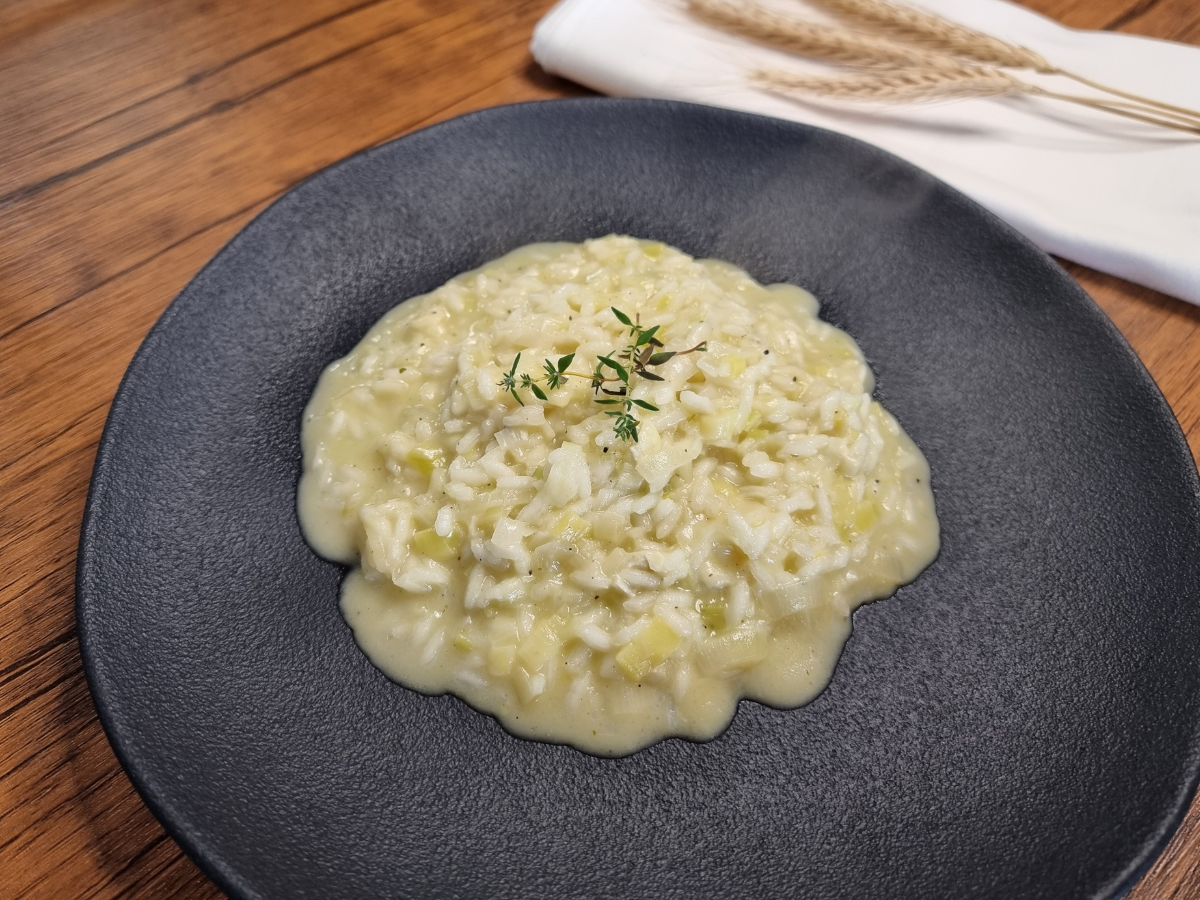 Risoto de queijo brie e alho-poró