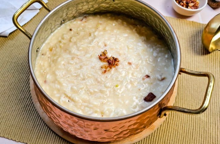 Risoto de queijo com bacon
