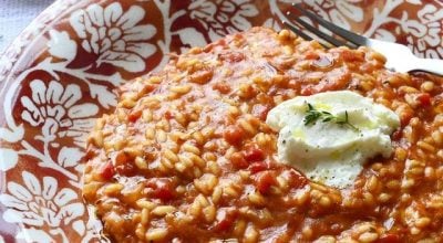 Risoto de tomate com pimentão