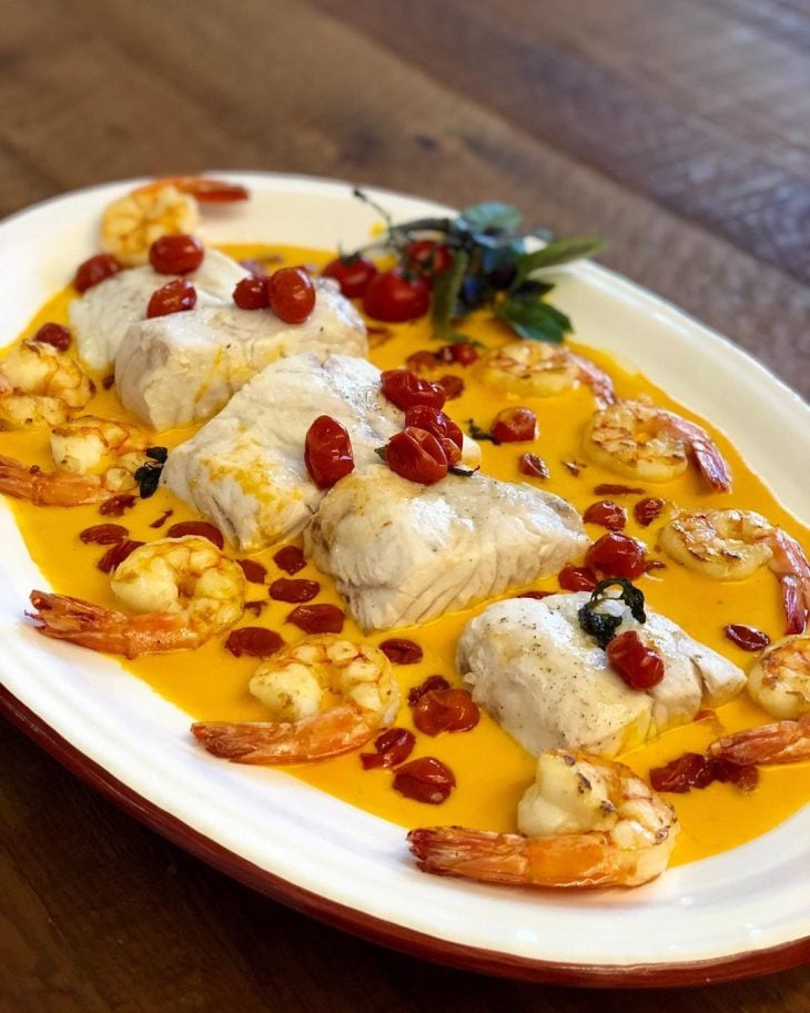 Robalo com molho de moqueca