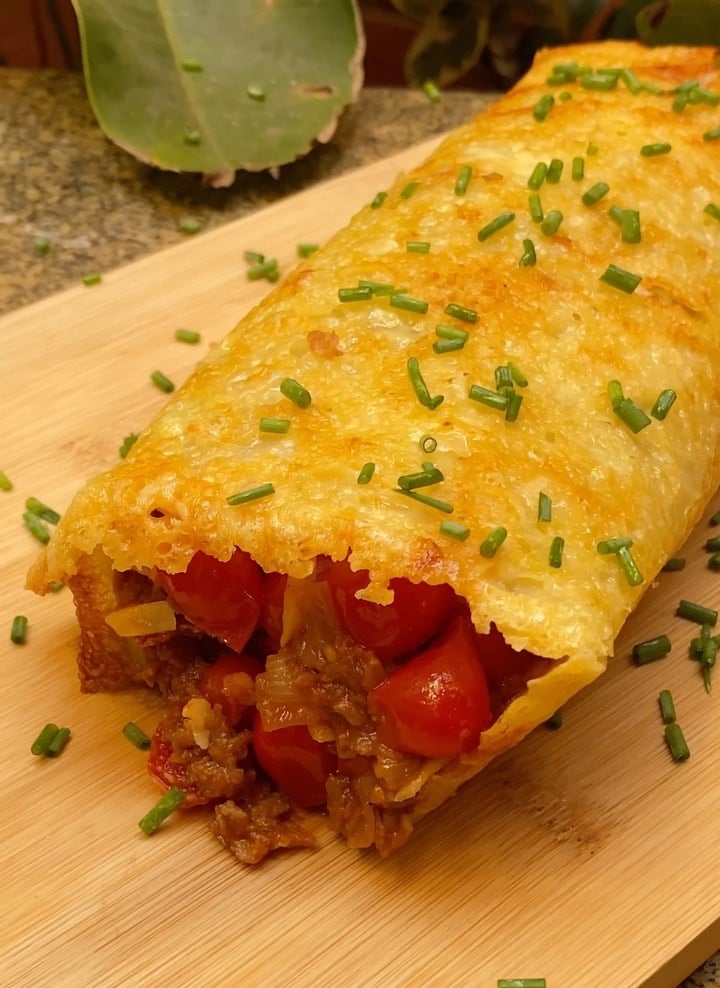 Rocambole de batata com carne moída vegetal