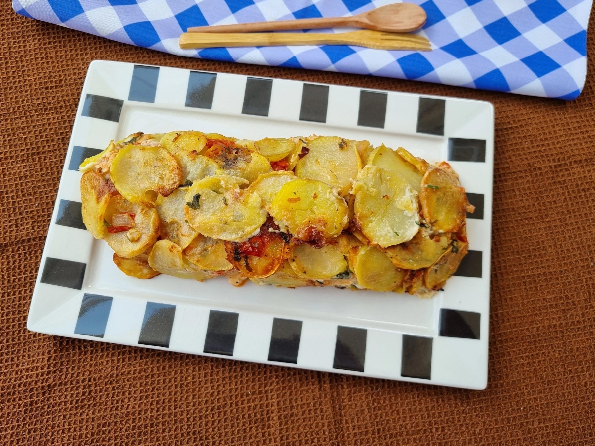Rocambole de batata com frango