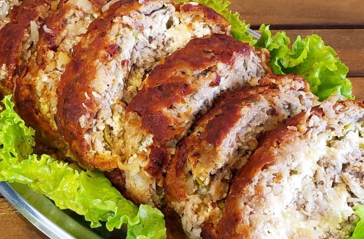 Rocambole de carne moída suína