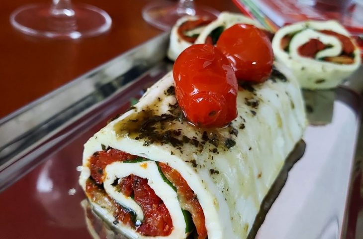 Rocambole de muçarela de búfala