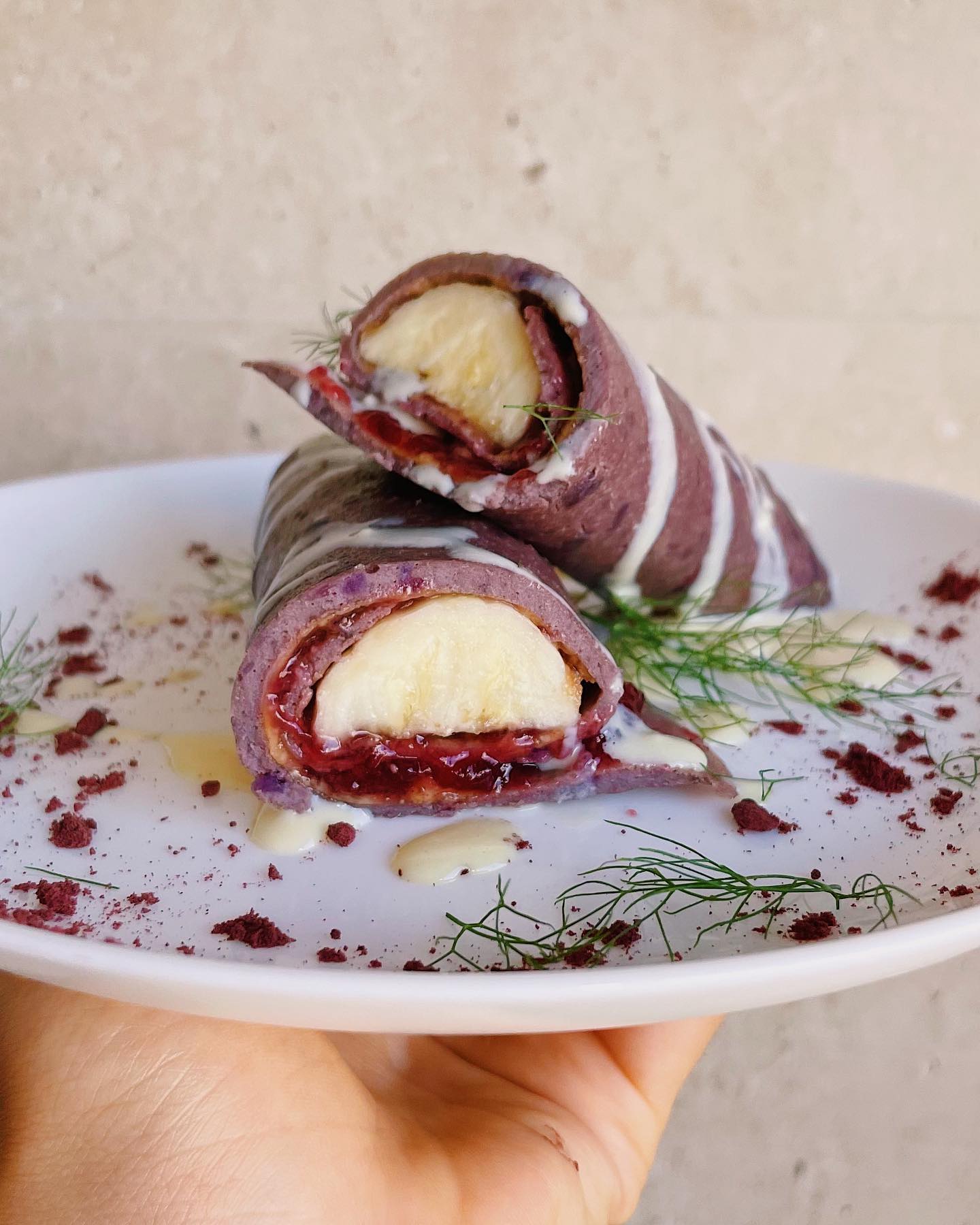 Roll de batata-doce roxa