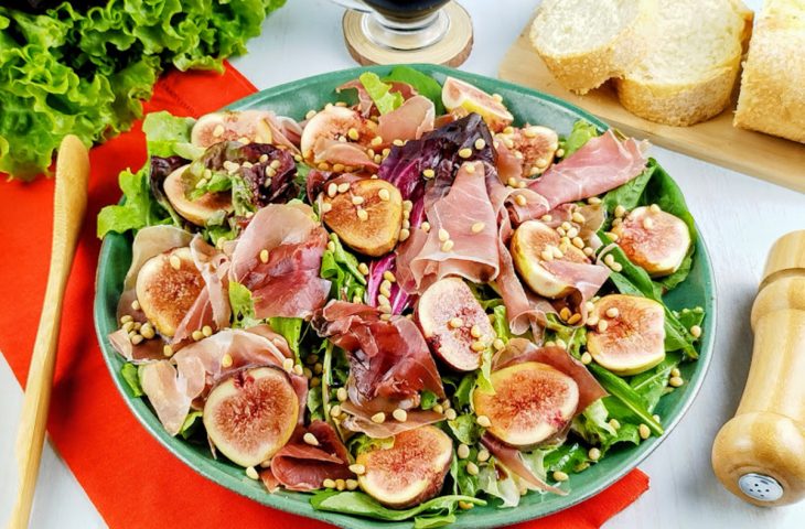 Salada com figo e parma