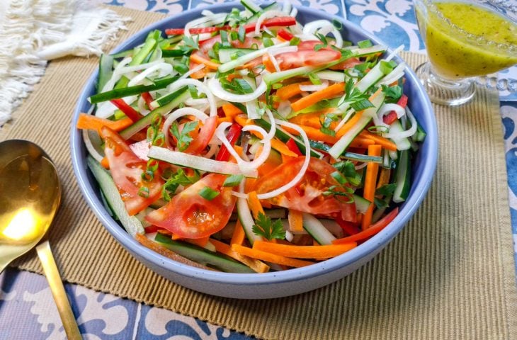 Salada crua