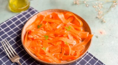 Salada crua de cenoura