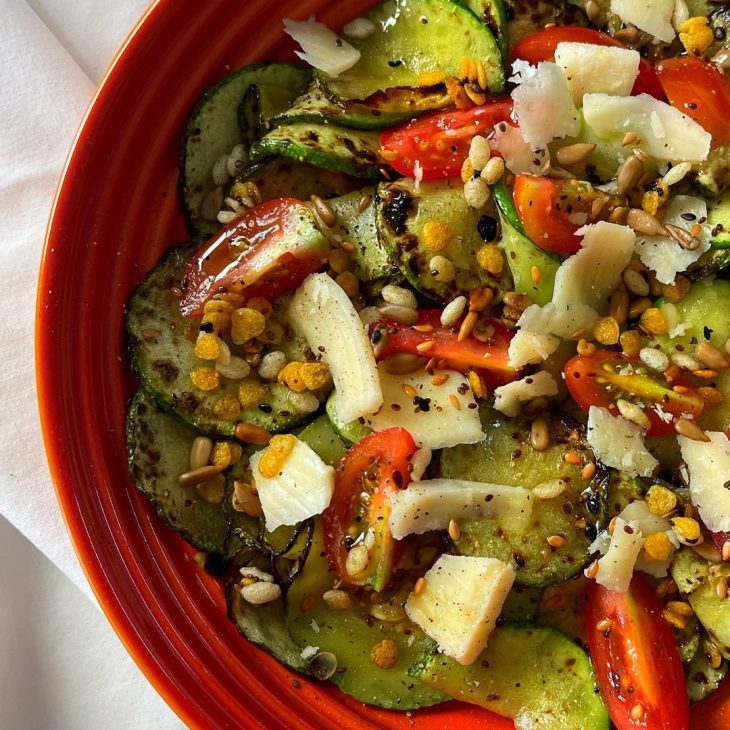 Salada de abobrinha grelhada