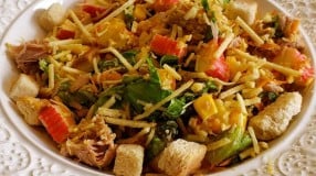 Salada crocante de atum