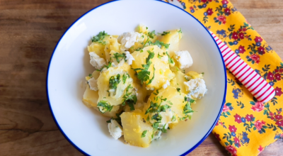 Salada de batata com gorgonzola
