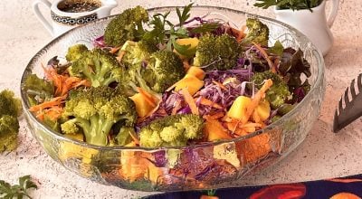71 receitas de saladas para deixar seus pratos vibrando de tão coloridos