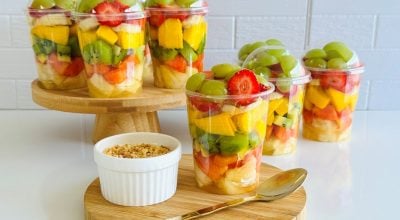 Salada de frutas no copo