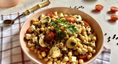 Salada de grão-de-bico com palmito