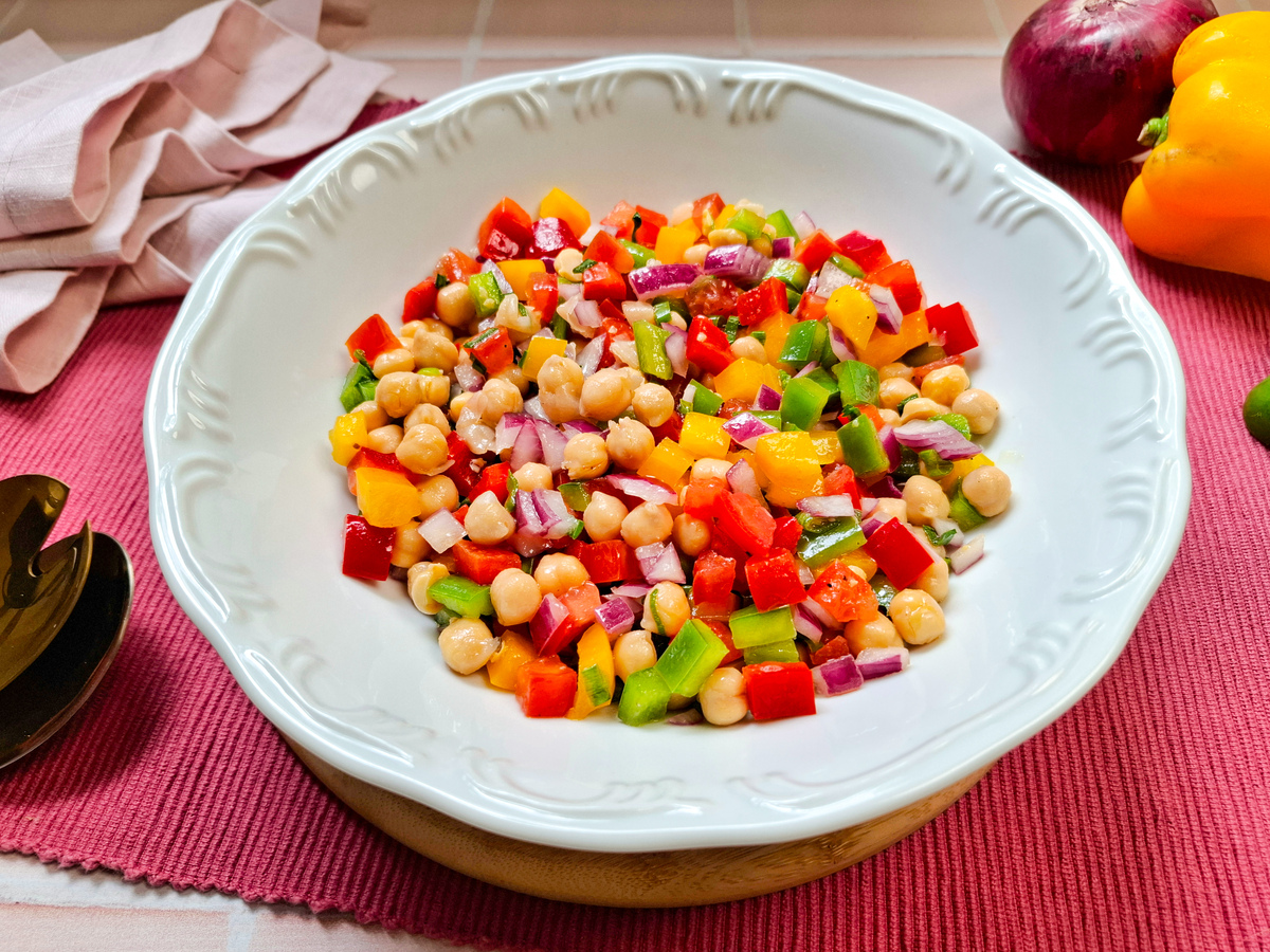 Salada de grão-de-bico rápida