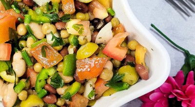Salada de grãos com tomate
