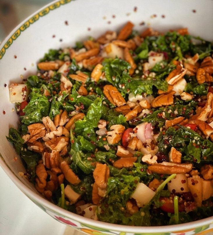 Salada de kale e quinoa