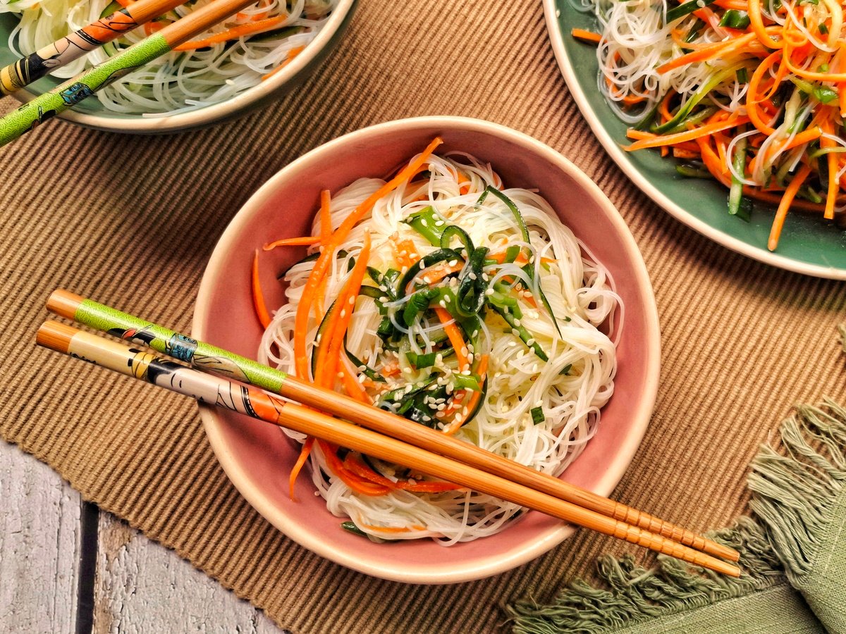 Salada de legumes com bifum