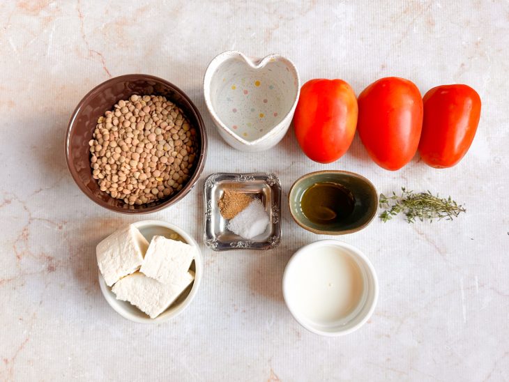 Ingredientes reunidos para o preparo da receita.