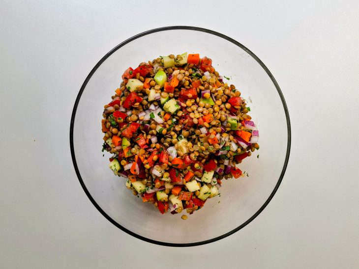 Mistura da tigela temperada.