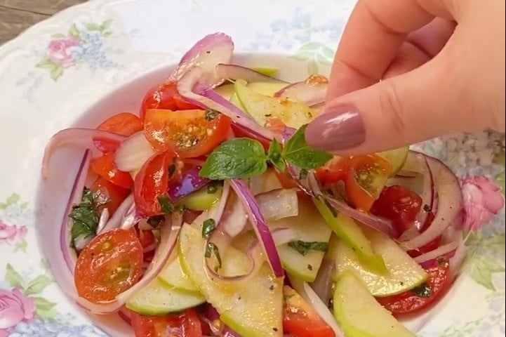 Salada de maçã verde