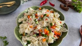 Salada de macarrão fria