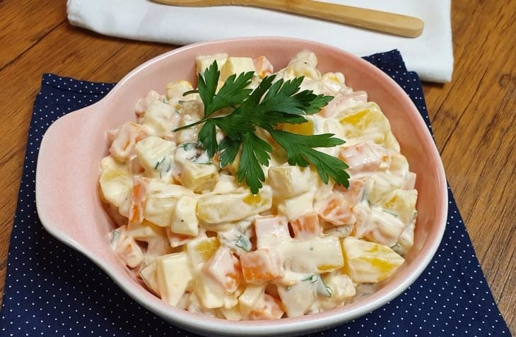 Salada de maionese de mandioquinha