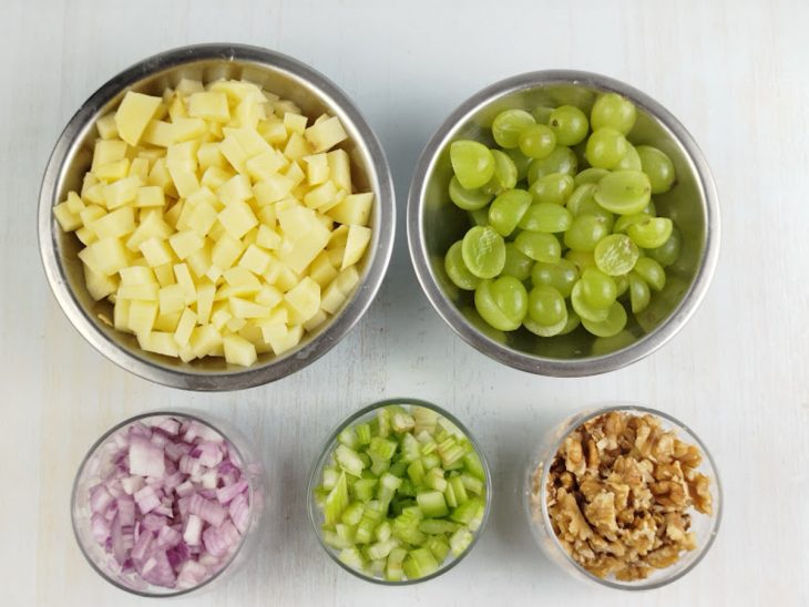 Ingredientes cortados e reservados.