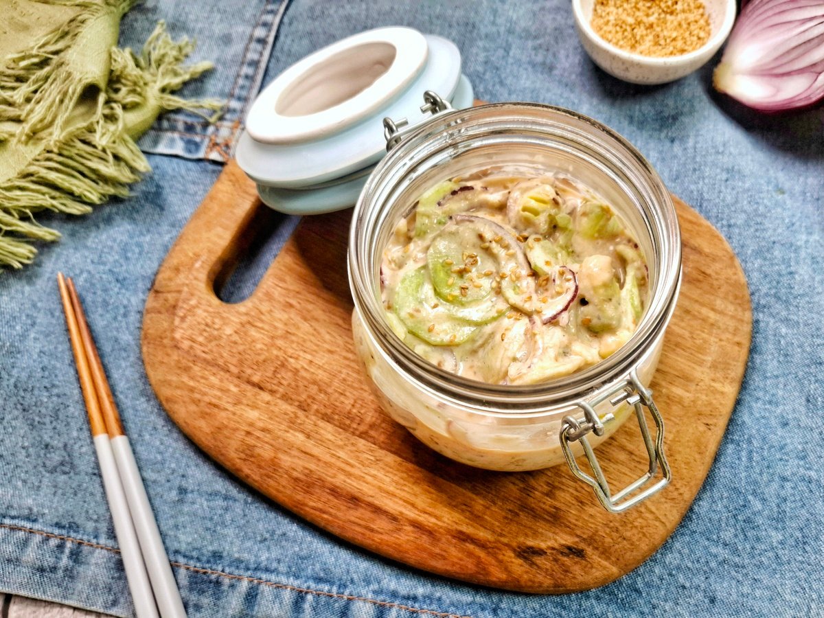 Salada de pepino com cream cheese