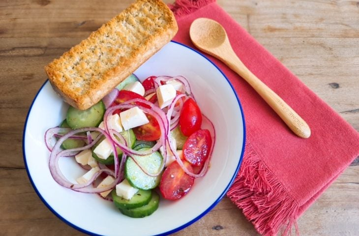 Salada de pepino e tomate-cereja