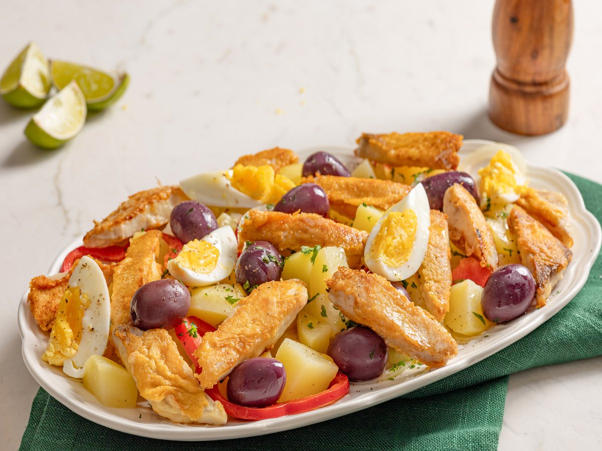 Salada de tilápia