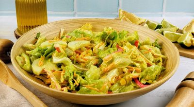 Salada fresca com kani
