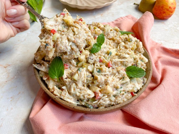 Salada marroquina pronta para servir.