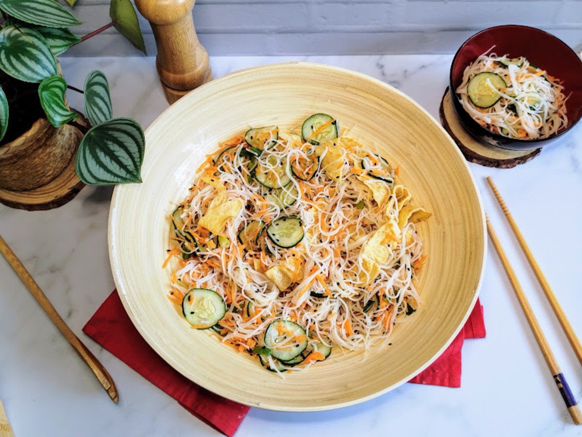 Salada oriental de bifum