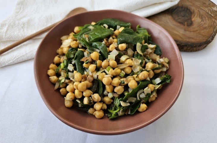 Salada proteica de grão-de-bico