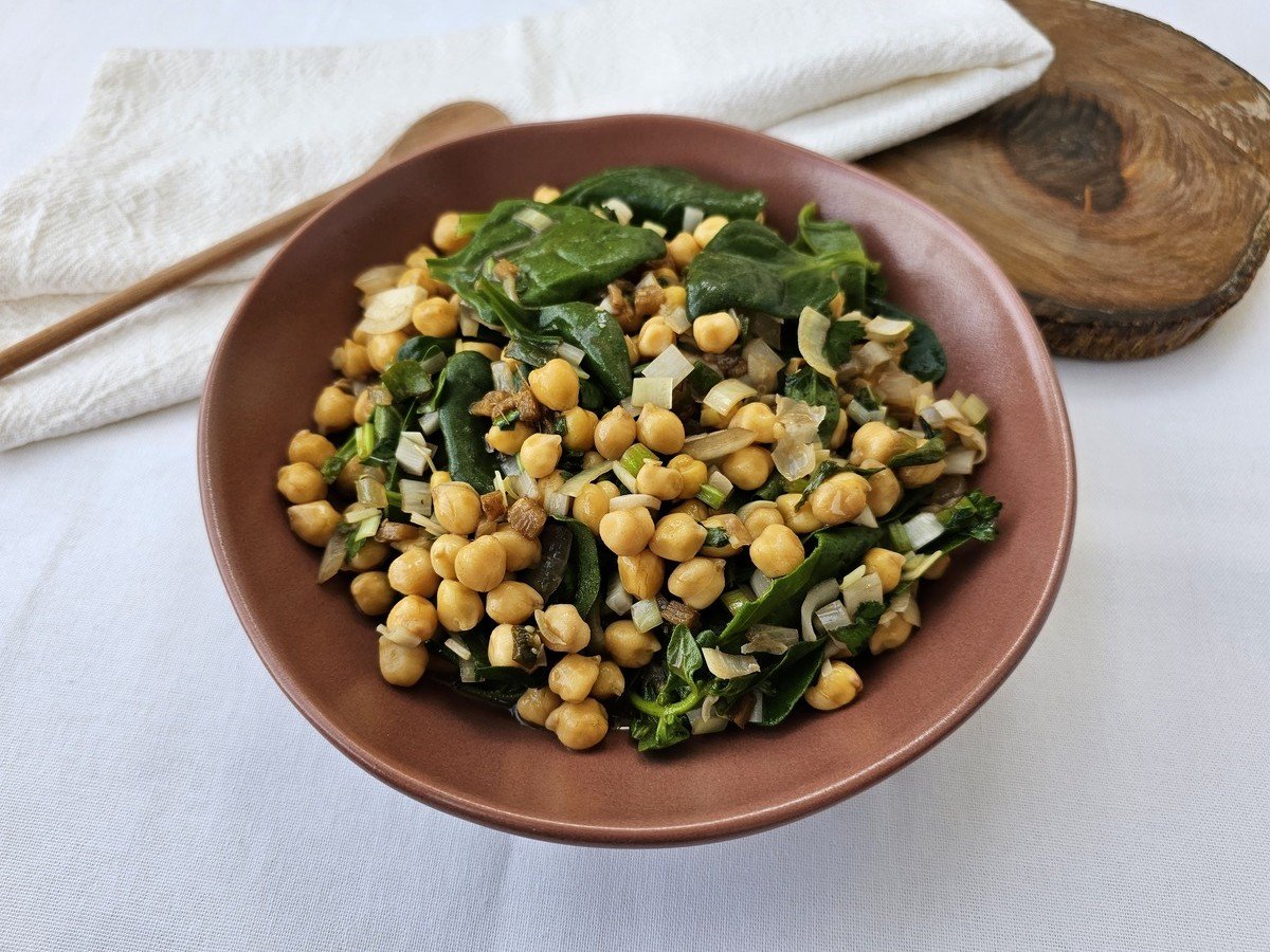 Salada proteica de grão-de-bico