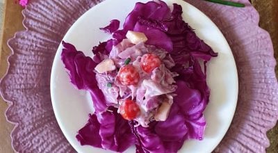 Salada refrescante de repolho roxo