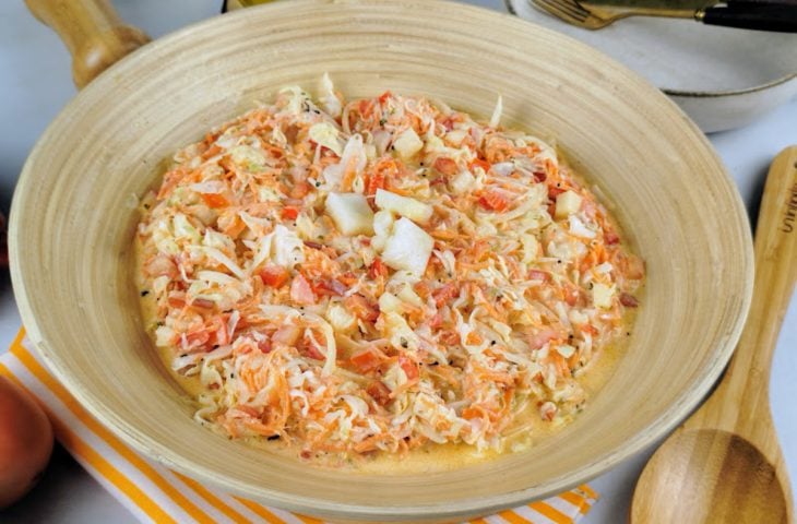 Salada tropical refrescante