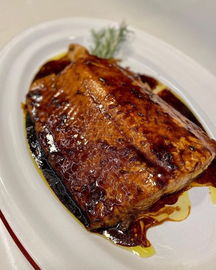 Salmão ao molho teriyaki