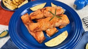 Salmão com batata na airfryer