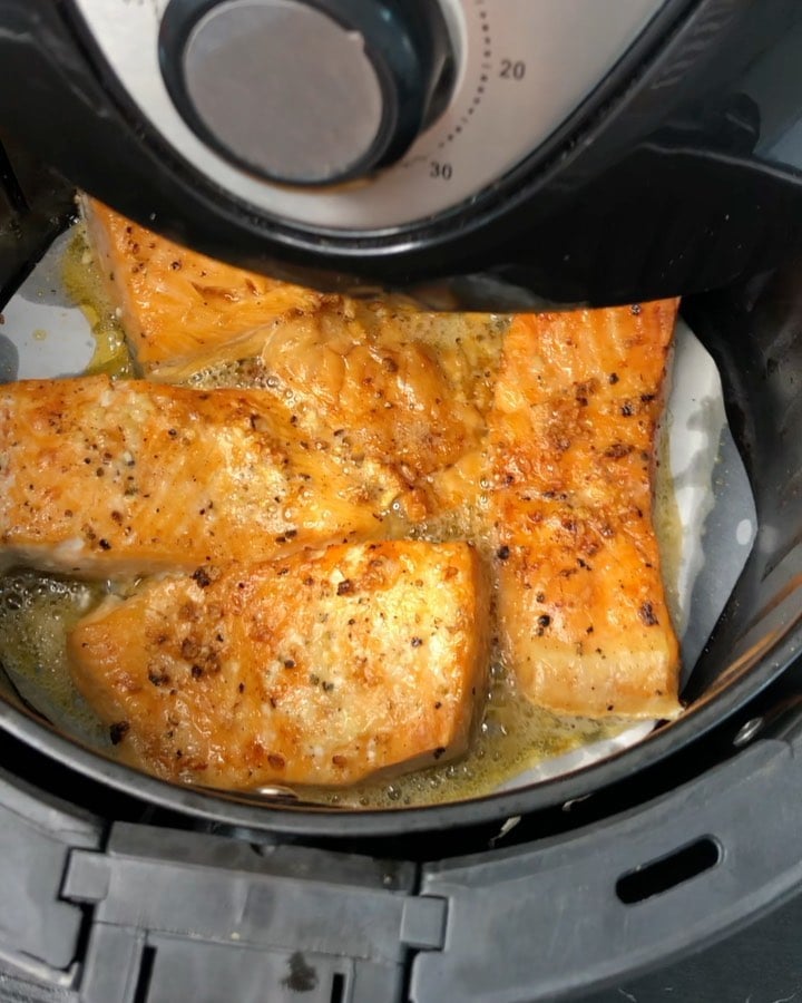 Salmão na airfryer