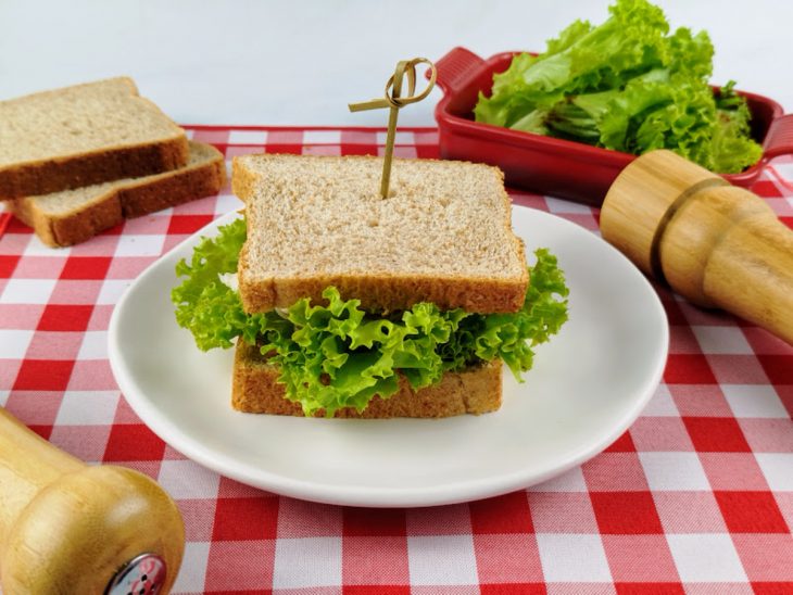 Sanduíche pronto para consumo.